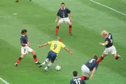 Brasil e Escócia revivem duelo histórico de 1998 na Copa do Mundo