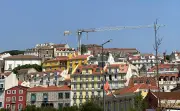Brasileiros pagam mais que portugueses por imóveis em Portugal