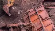 Caminhão da prefeitura desaparecido há 10 anos é encontrado enterrado no RS