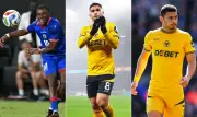 Camisa 10 do Haiti joga com brasileiros no Wolverhampton