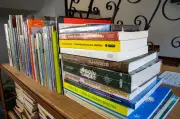 Campanha 'Volta pra casa' em Tatuí perdoa multa de livros atrasados