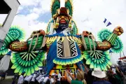 Caprichoso inicia traslado de alegorias para o Bumbódromo e entra na reta final para o Festival de Parintins