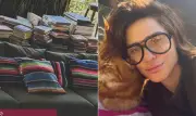 Carolina Dieckmann realiza sonho e mostra sala repleta de livros