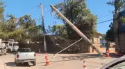 Carro bate em poste após motorista sofrer mal súbito na Zona Norte de SP