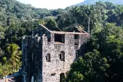 Castelo do Alemão em Peruíbe: lendas, história e mistério no litoral de SP