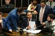 Câmara aprova PEC do fim da escala 6x1 em dois turnos com ampla margem