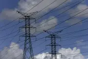 Consumidor arca com falhas no planejamento do setor elétrico