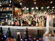 Consumo global de álcool deve cair na próxima década, aponta IWSR
