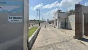 Decon multa empresas em R$ 226 mil por cobrança de taxa para acesso a praia em Fortaleza
