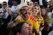 Direitista Abelardo de la Espriella vence 2º turno na Colômbia