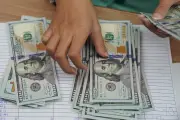 Dólar cai 0,26% nesta sexta, a R$ 5,161, após alta de 1%