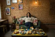 Dona Celina: pão de queijo que cura e recomeça vidas