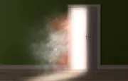 Dormir com porta aberta ou fechada: o que a psicologia diz