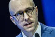 Editor do NYT acusa IA de 'roubo descarado' de conteúdo jornalístico