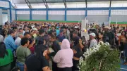 Emoção no velório coletivo das vítimas de acidente em Areia Branca