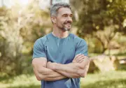 Envelhecimento altera metabolismo e afeta saúde masculina, alerta médico
