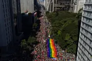EUA alertam sobre golpes na Parada LGBT+ de SP