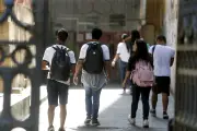 Evasão ou inflar Ideb? Especialistas analisam alta nas aprovações