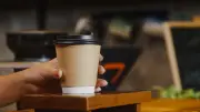 Executivo da Starbucks na Coreia do Sul interrogado por campanha polêmica