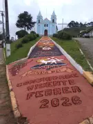 Fiéis montam tapetes de Corpus Christi no Sul Fluminense e Costa Verde