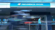 Fila do INSS cai a 1,831 milhão, menor nível desde setembro de 2024