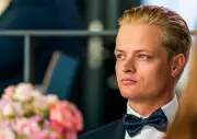 Filho de princesa da Noruega condenado a 4 anos de prisão por estupro