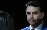Flávio Bolsonaro crê em reconquista de votos com caso Wagner