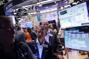 Futuros de NY sobem com otimismo por paz e IPO da SpaceX