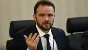 Governo vai vetar pautas-bomba e recorrer ao STF, diz Durigan