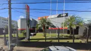 Homem é preso após ameaçar esposa com martelo e danificar carro em Mogi
