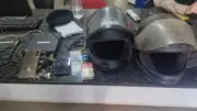 Homem preso com placa artesanal em moto no bairro Morumbi em Uberlândia