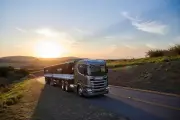 IA e reforma tributária transformam setor de transporte e logística