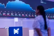 Ibovespa sobe 0,73% com expectativa por decisões de juros no Brasil e EUA