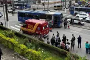 Idosa de 79 anos tem perna amputada após ser atropelada por ônibus em SP