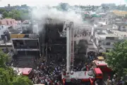 Incêndio em prédio na Índia mata 14 crianças em centro de reforço