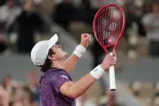 João Fonseca sonha alto nas quartas de Roland Garros após surpresas na chave