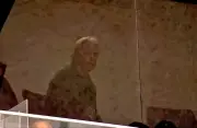 Jorge Jesus visita Maracanã para ver Flamengo, mas descarta volta ao clube