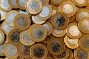 Juros futuros sobem com ata do Copom e dólar; curva opera em alta