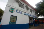 Justiça condena Light a pagar R$ 100 mil por deixar 15 mil alunos sem aula