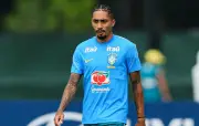 Lesão de Raphinha na coxa direita preocupa seleção brasileira na Copa
