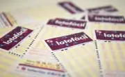 Lotofácil 3701: Ninguém acerta 15 e prêmio acumula em R$ 5 milhões