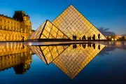 Louvre está 'no limite' e precisa de investimentos urgentes, diz presidente