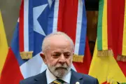 Lula vai à Bahia e divide palanque com Jaques Wagner após crise do Master