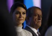 Michelle Bolsonaro decide ficar no PL após ser convencida por aliadas