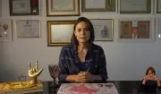 Michelle Bolsonaro deixa de seguir Eduardo e Carlos após crise com Flávio