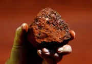 Minério de ferro cai pela 5ª sessão com fraca demanda na China