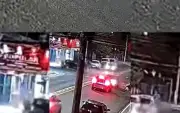 Motociclista ferida em acidente após conversão proibida em Tupã