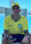Neymar envia mensagem a amigos antes de jogo contra Escócia