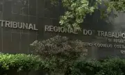 Operador de estacionamento vítima de homofobia receberá R$ 10 mil
