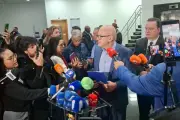 Pivetta entrega projeto de lei para empréstimo de R$ 1,5 bi em MT